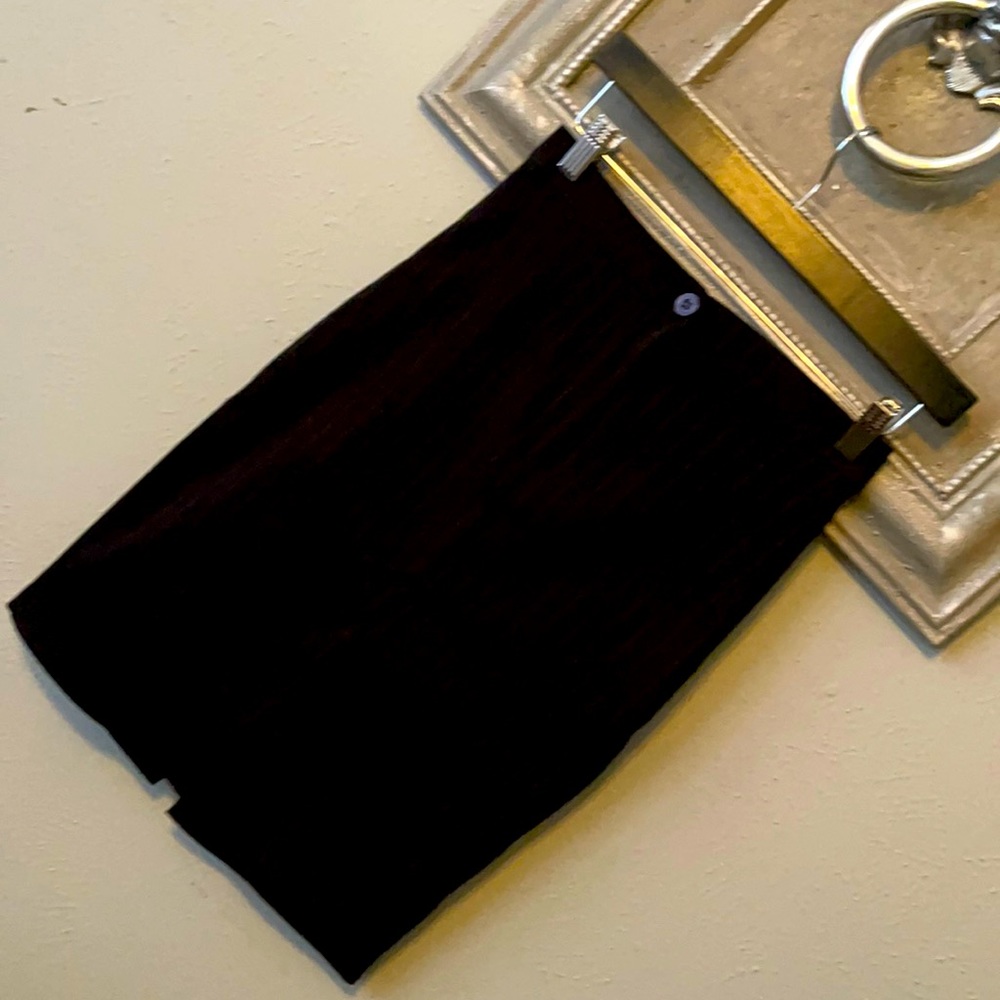 PROPOSE U.S.A. Black striped pencil skirt . Gently Used size S